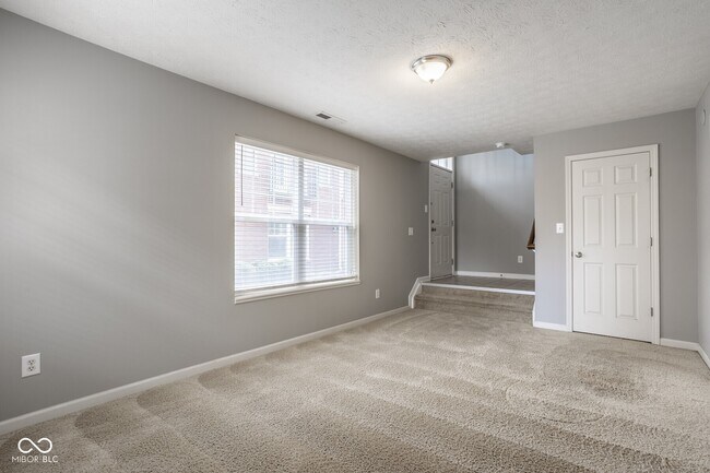 Building Photo - 51 Steele Ln