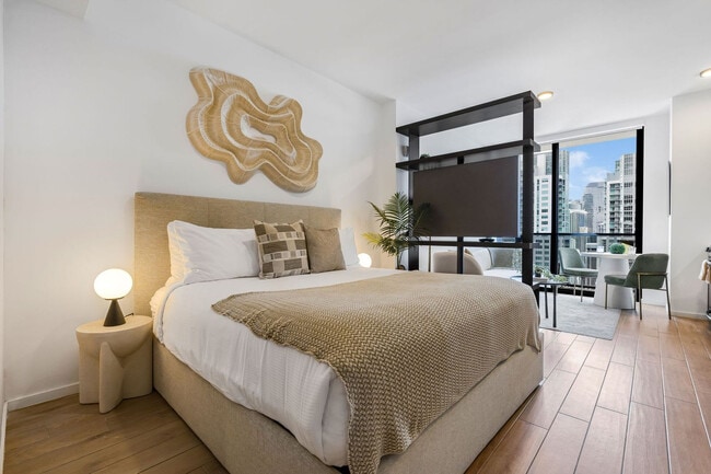 Building Photo - 398 NE 5th St