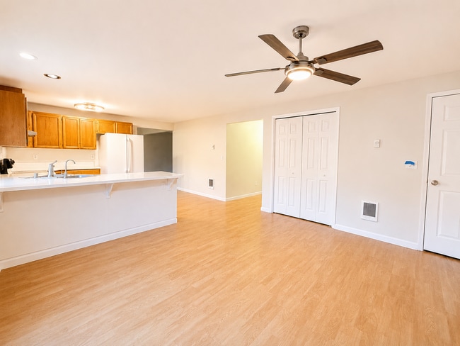 Building Photo - Beautifully Updated 4-Bedroom Home in Woodland, WA – Pet Friendly