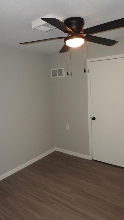Building Photo - 5928 Elmwood Ave