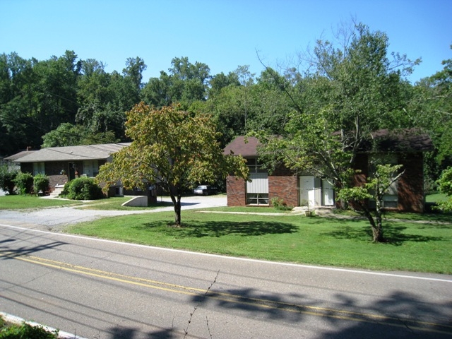 Primary Photo - Red Bud Apartments