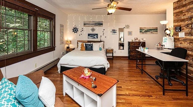 Building Photo - 159 Creekstone Dr