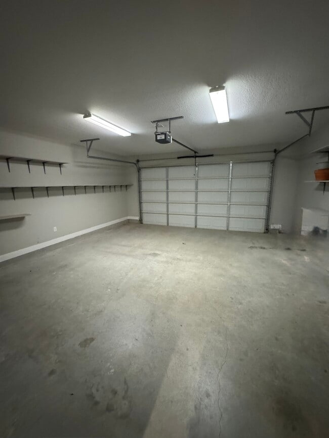 Building Photo - 124 Parkcrest