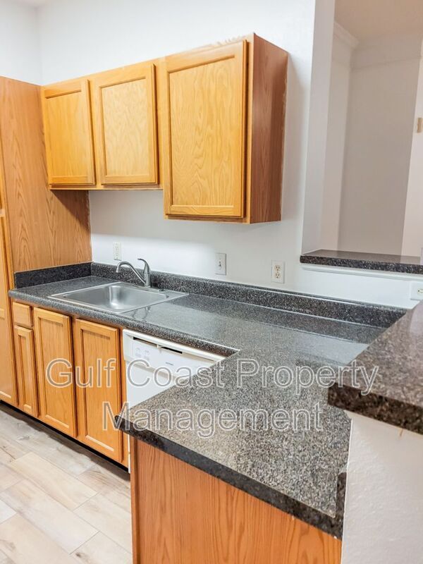 Building Photo - 4802 51st St W