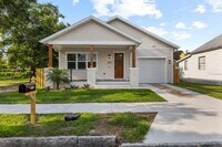 Building Photo - 2407 Harper St