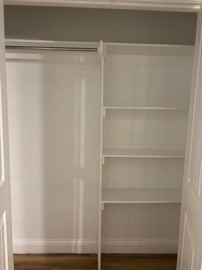 Building Photo - 5534 111th St