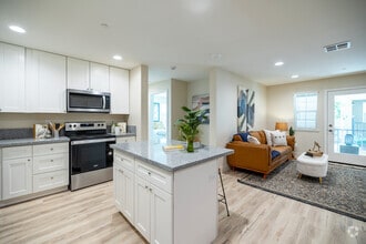 Interior Photo - Rumble Estates