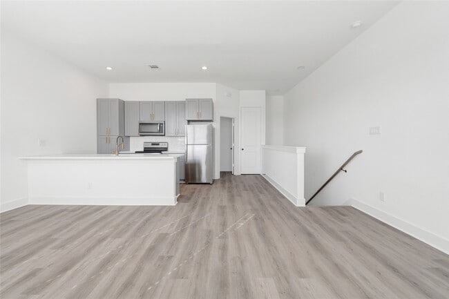 Building Photo - 4604 Indie Hts Ln