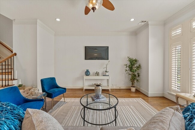 Building Photo - 30 History Row