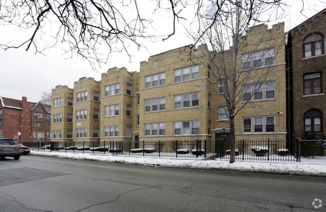 7801 S Yates Blvd - 7801 S Yates