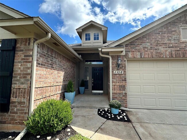 Building Photo - 2328 NW 191st Ct