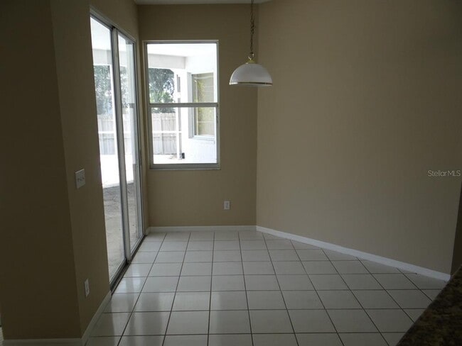 Building Photo - 17712 Hampshire Oak Dr