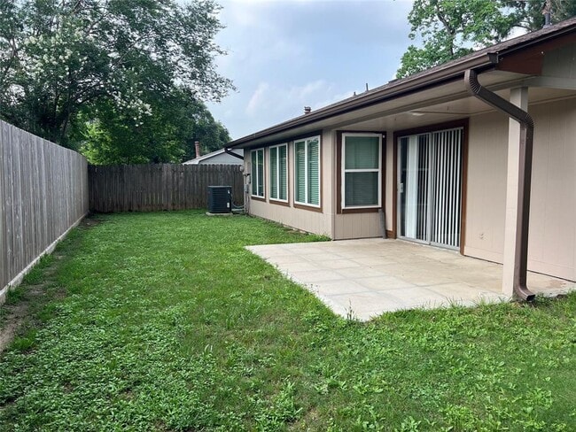 Building Photo - 12603 Hickory Bend Dr