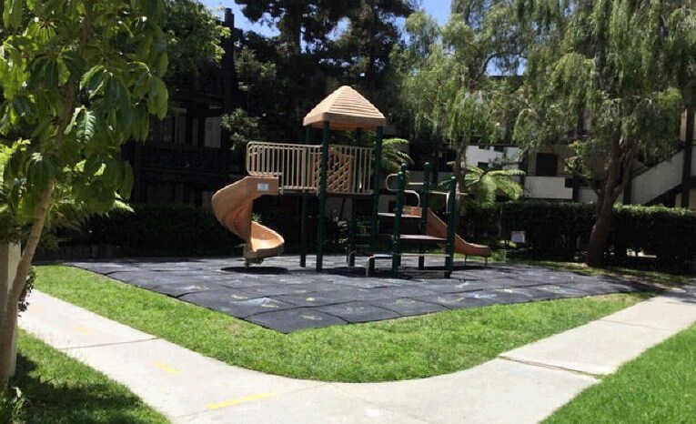 Building Photo - 7740 Redlands St