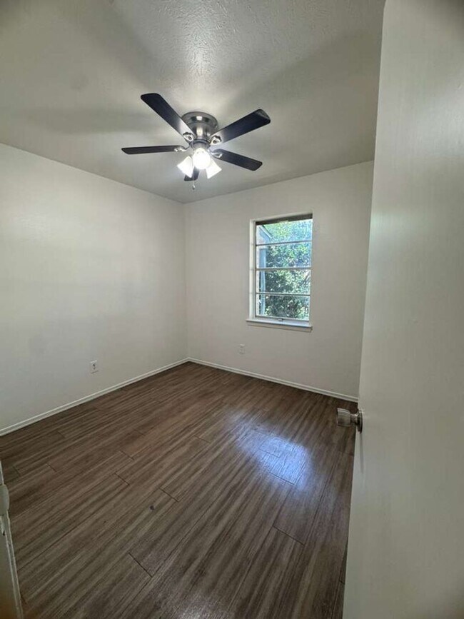 Building Photo - A hassle-free lifestyle