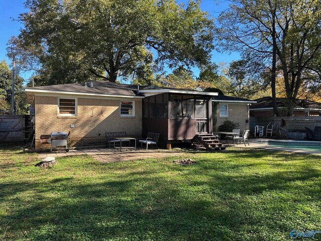 Building Photo - 306 Jack Coleman Dr NW