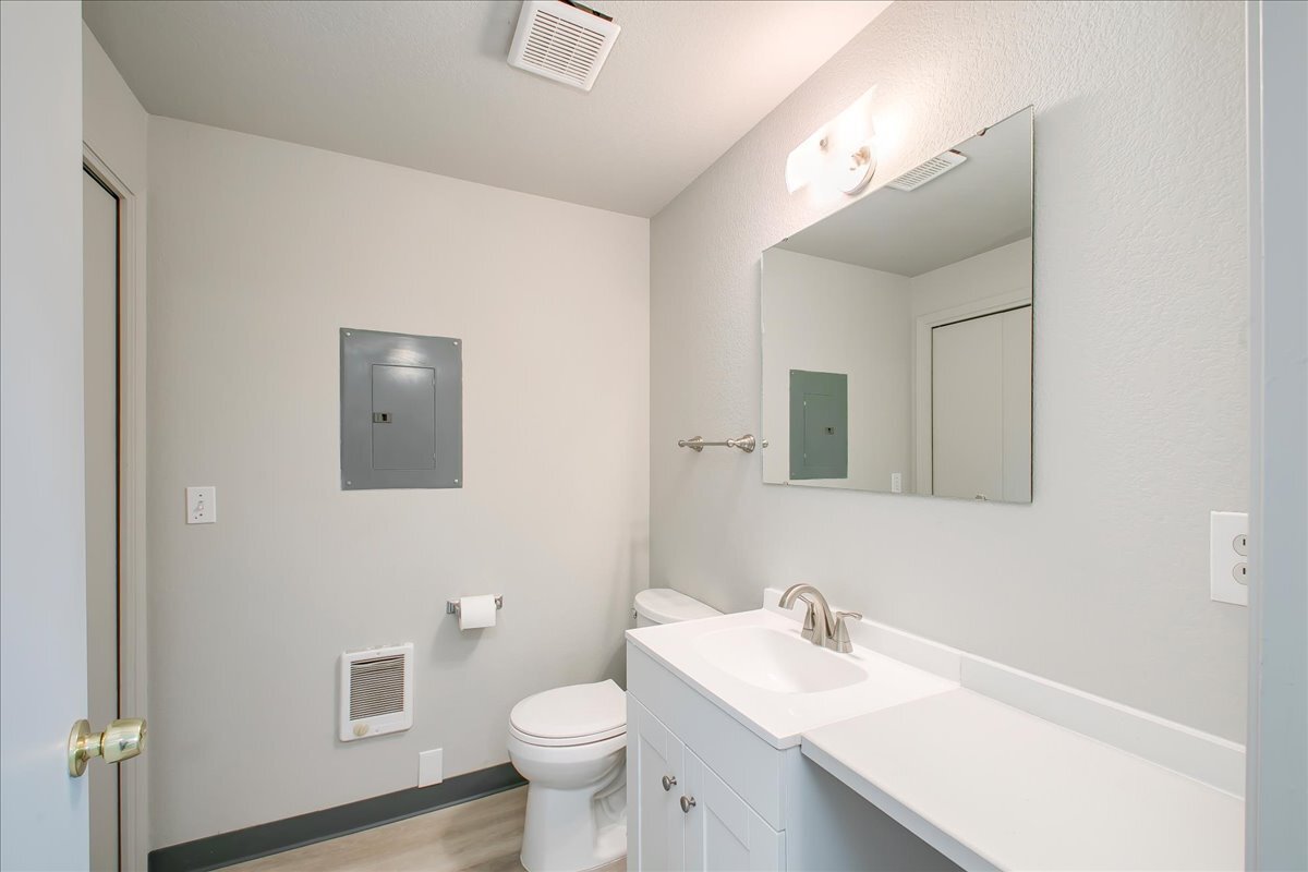 Building Photo - 2376 W Panama St