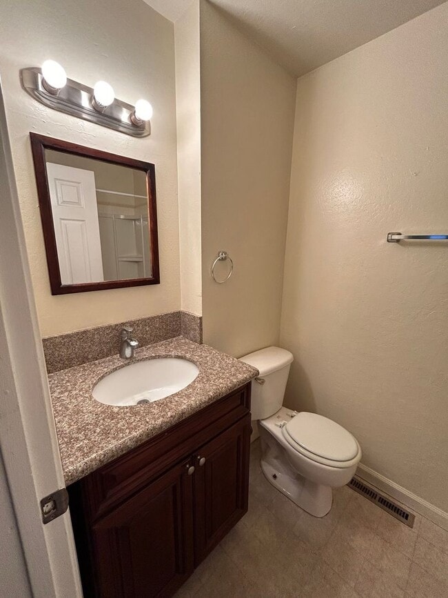 Building Photo - 1434 Friant Dr