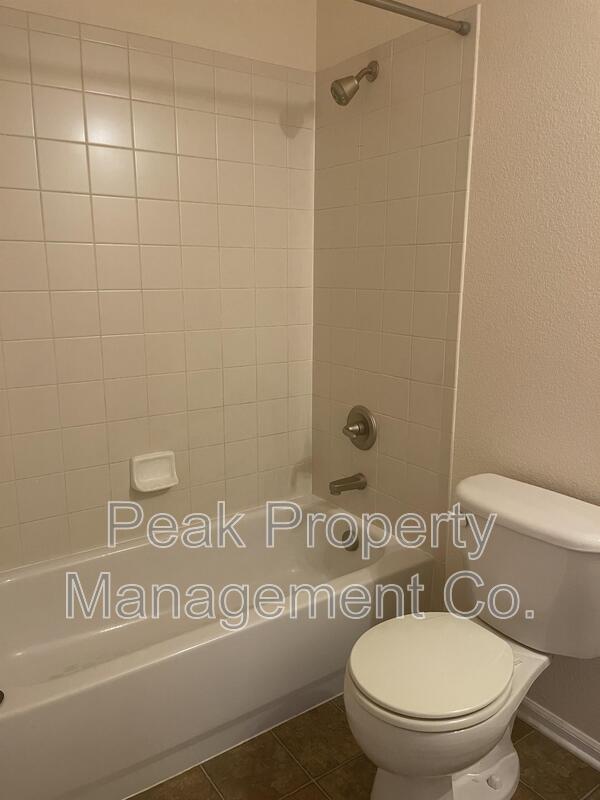 Building Photo - Precision Dr, 3903 Unit F