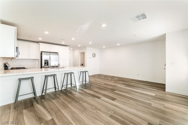 Building Photo - 6144 Rathbone St