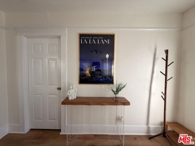 Building Photo - 510 N St Andrews Pl