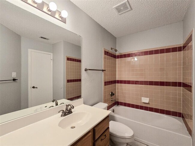 Building Photo - 1318 Chalk Ln