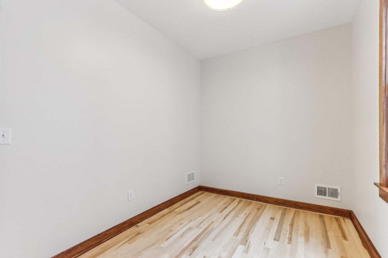 bedroom 3 - 351 E Deer Pl