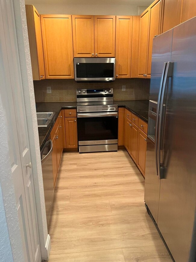 Building Photo - 1582 Grande Cull Way