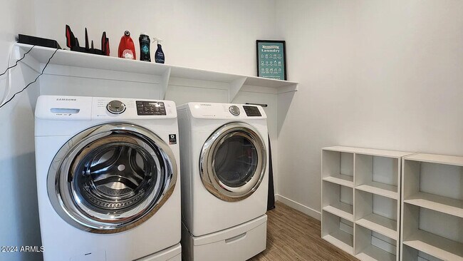 Building Photo - 2874 E Magdalena Dr