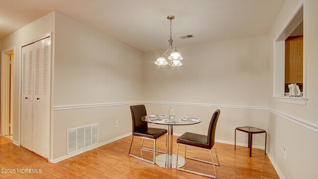 Building Photo - 227 Paddington Ct