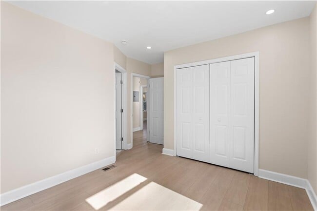 Building Photo - 1766 Flintwood Dr SE