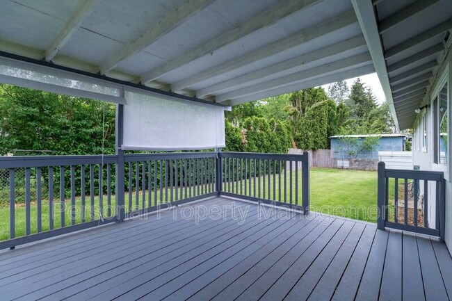 Building Photo - 4604 NE 137th Ave
