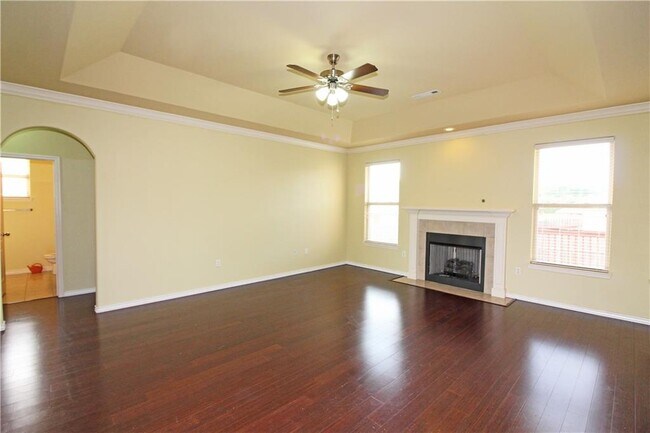 Building Photo - 4302 SW Brownstone Ave