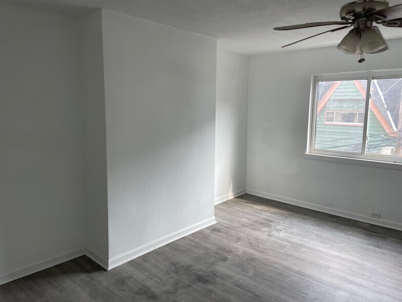 Bedroom 1 - 115 Beckert St