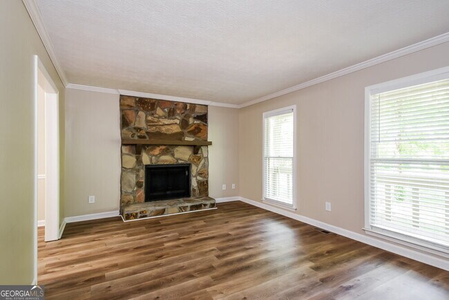 Building Photo - 2984 Leasa Ct