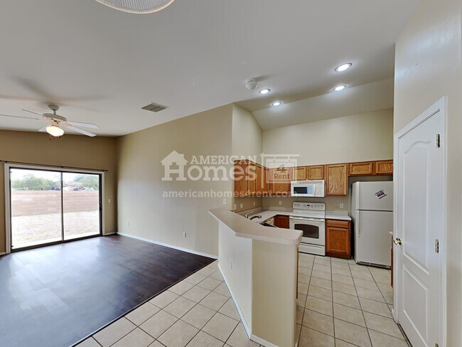 Building Photo - 6813 W Pebble Shore Court