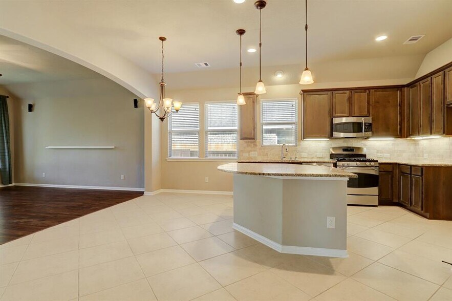 Building Photo - 4919 Grand Chateau Ln