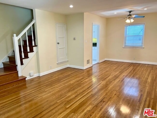 Building Photo - 1727 1/2 Malcolm Ave