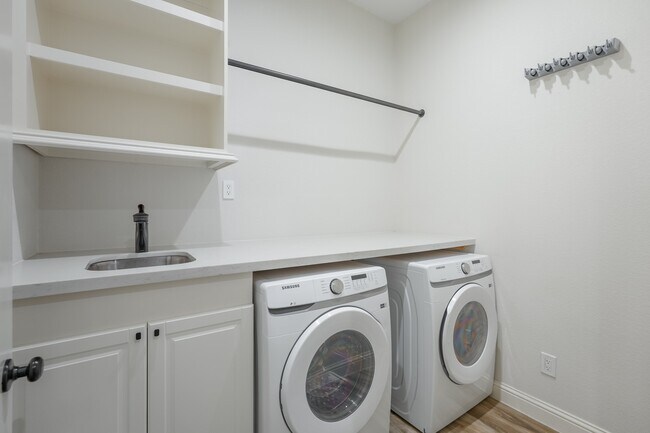 Building Photo - 25018 Rhett Butler Ct