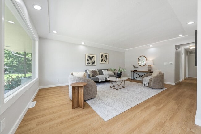 Building Photo - Beautifully Remodeled 4-Bedroom Rancher in...