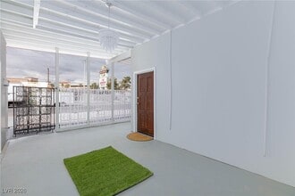 Building Photo - 3008 Lawndale St