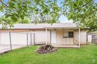 Building Photo - 6321 Woodside Knoll Dr