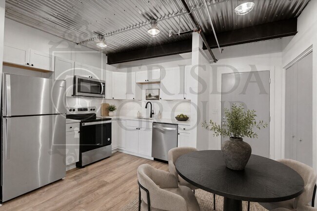 Building Photo - Modern 1 BR Apt in Mt Washington, 2 Off Street Parking Spaces, Private storage, Pets OK, W/D, DW, AC