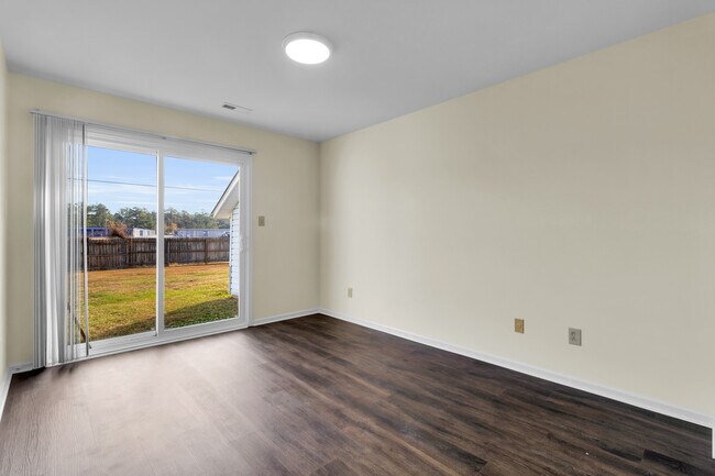 Building Photo - 118 Witten Cir