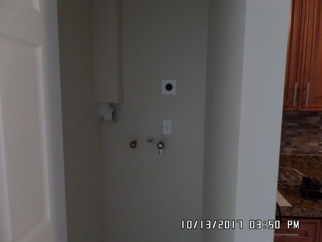 Building Photo - 479 NW 19th St