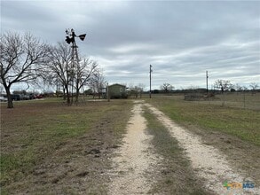 Building Photo - 532 Post Office St