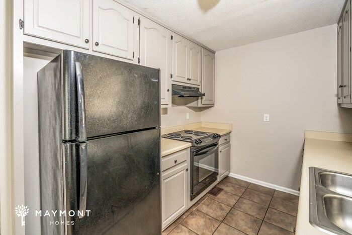 Building Photo - 2012 Russet Meadows Ct