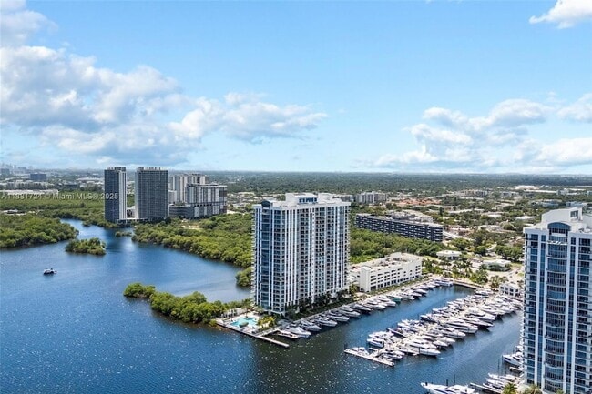 Building Photo - 17111 Biscayne Blvd