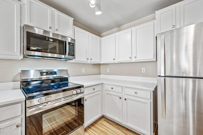 Building Photo - 11579 W Oglesby Ave