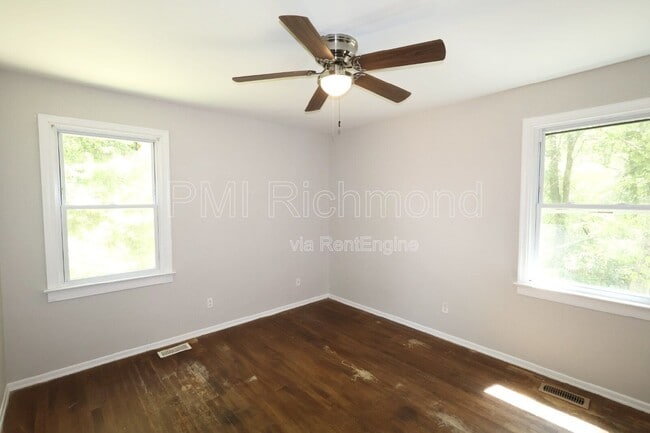 Building Photo - 2605 Seacliff Cir